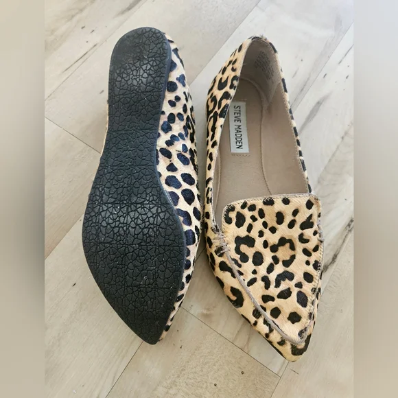 STEVE MADDEN Leopard Print Featherl Cow Hair Leather Pointed Toe Flats 5.5 - Picture 3 of 6